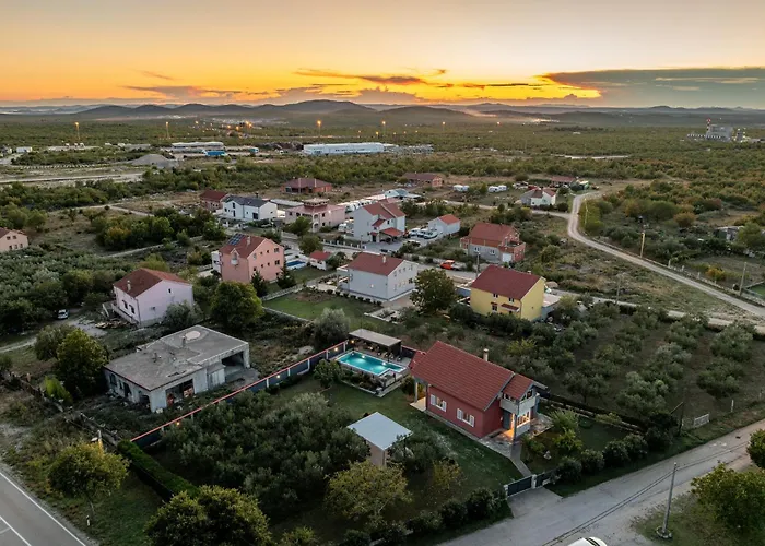 Вилла Chervil Zadarvillas *