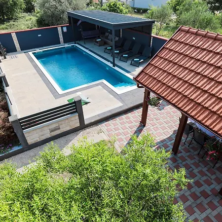 Chervil Zadarvillas Villa *